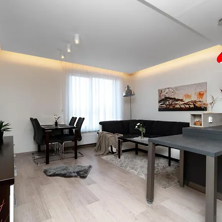 Bnb New Beautiful Apartment In The Center Of Ostrava With Option Garage Parking Exterior photo