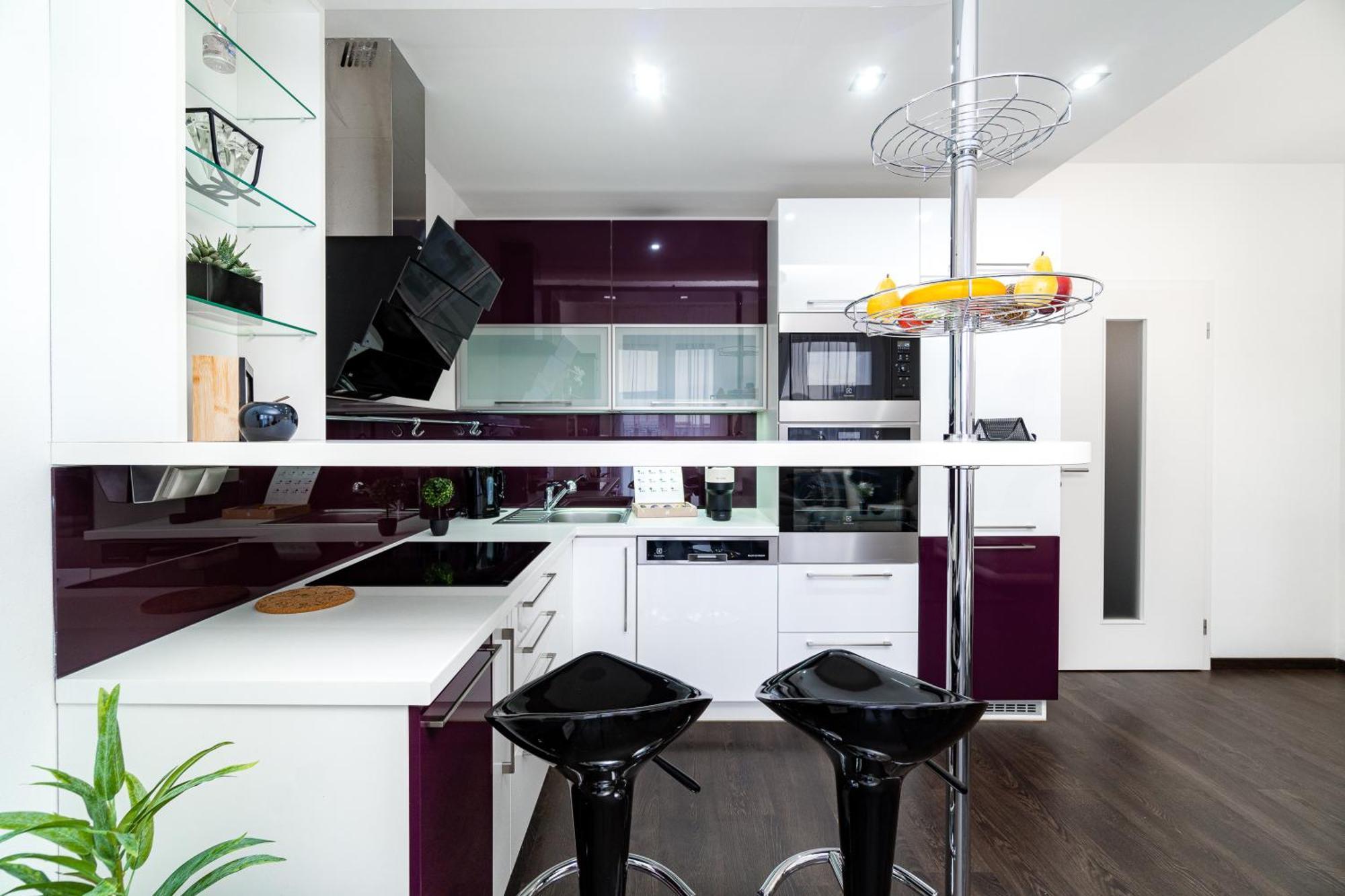 New Beautiful In The Center Of With Option Garage Parking Apartment
