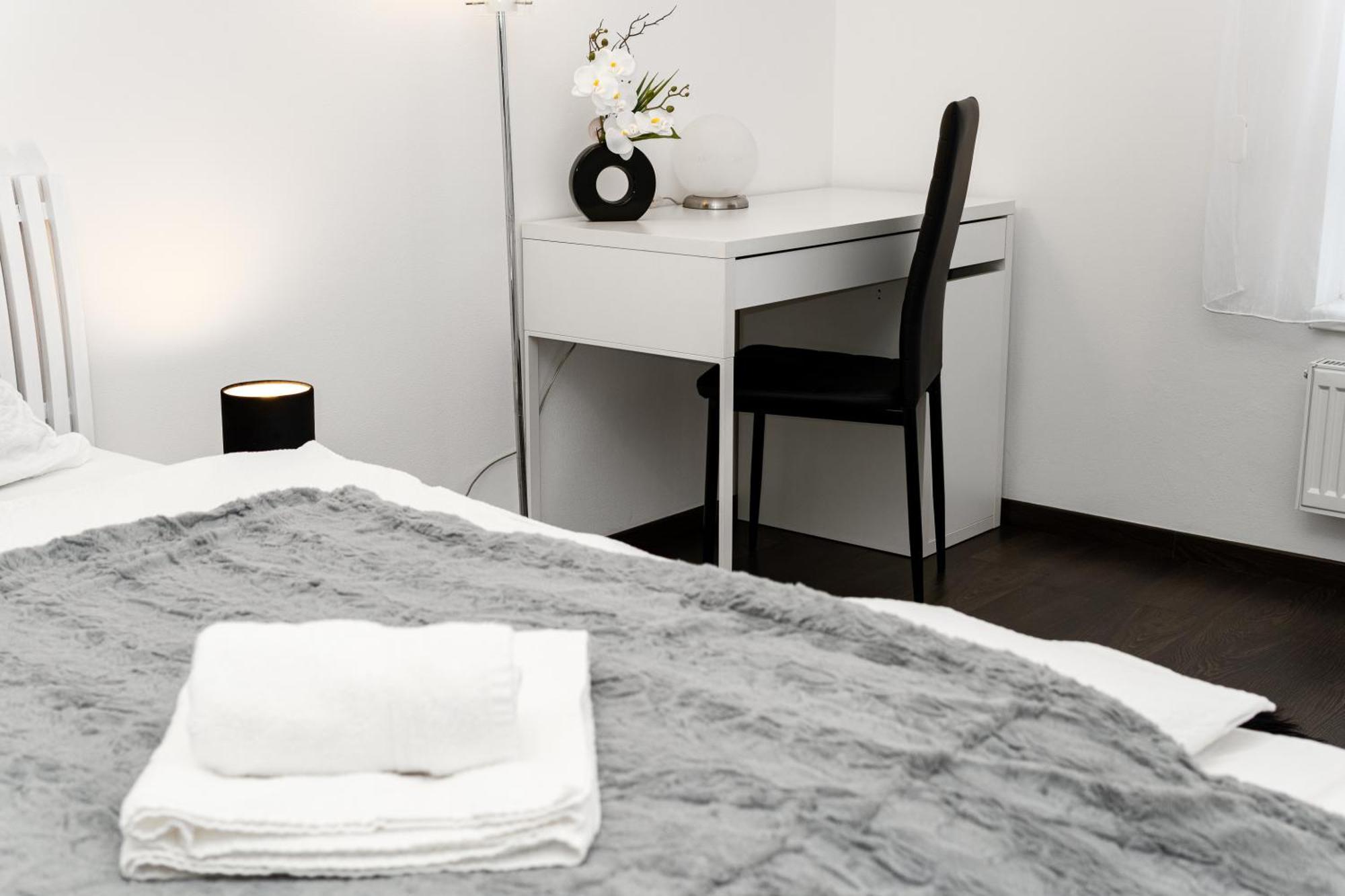 Apartment New Beautiful In The Center Of With Option Garage Parking *