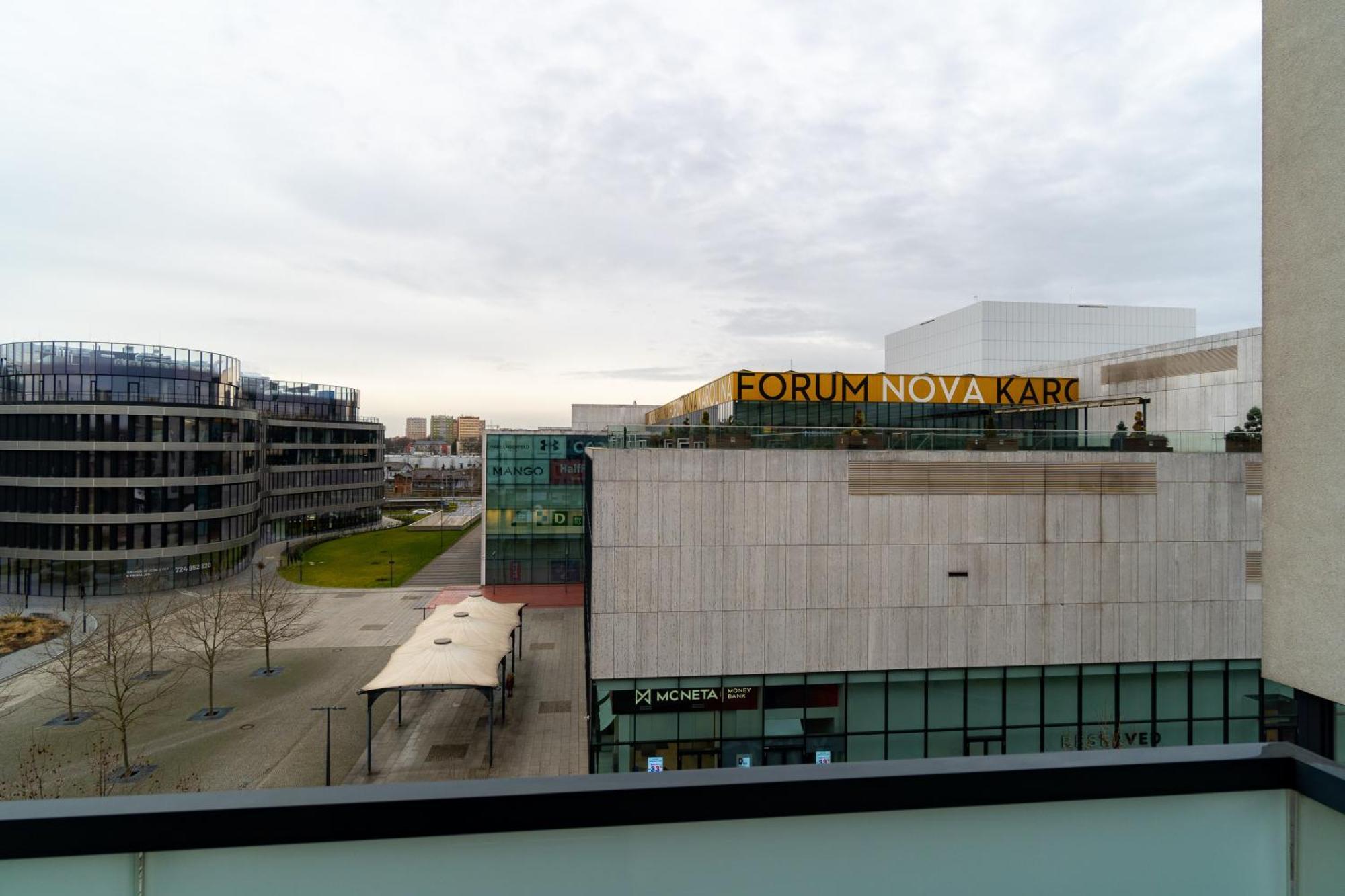 New Beautiful In The Center Of With Option Garage Parking * Ostrava