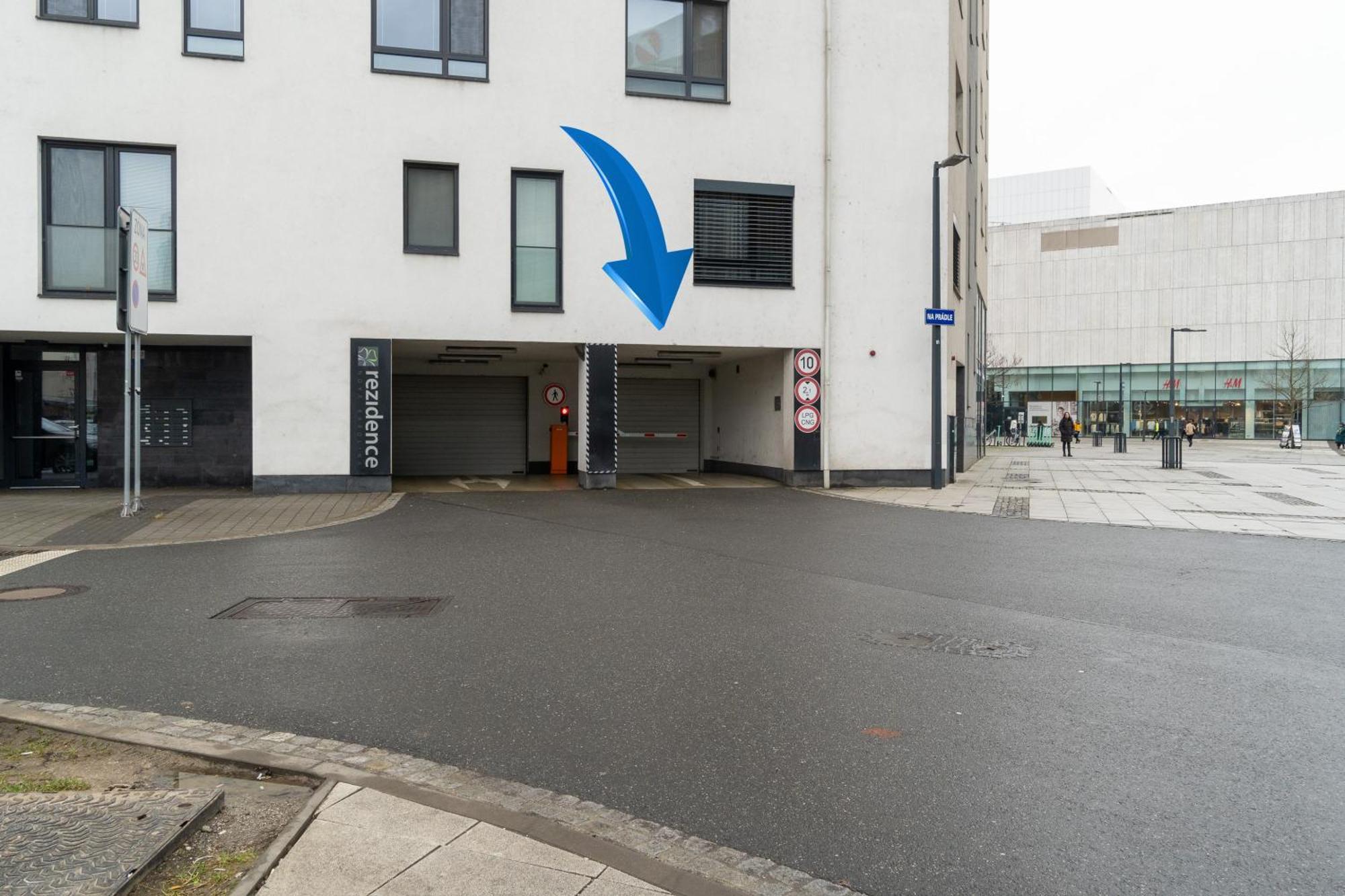 New Beautiful In The Center Of With Option Garage Parking * Ostrava