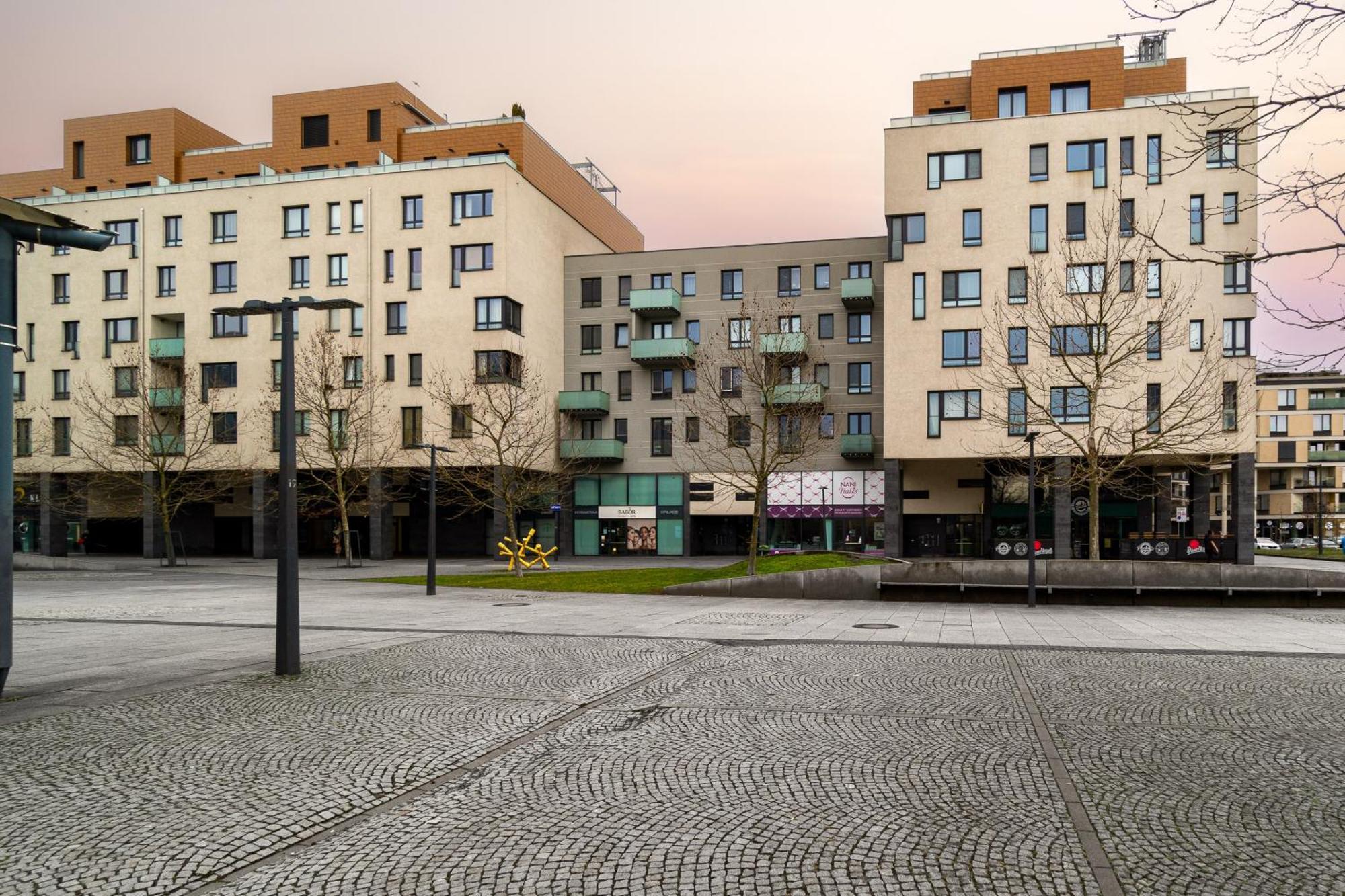 New Beautiful In The Center Of With Option Garage Parking * Ostrava