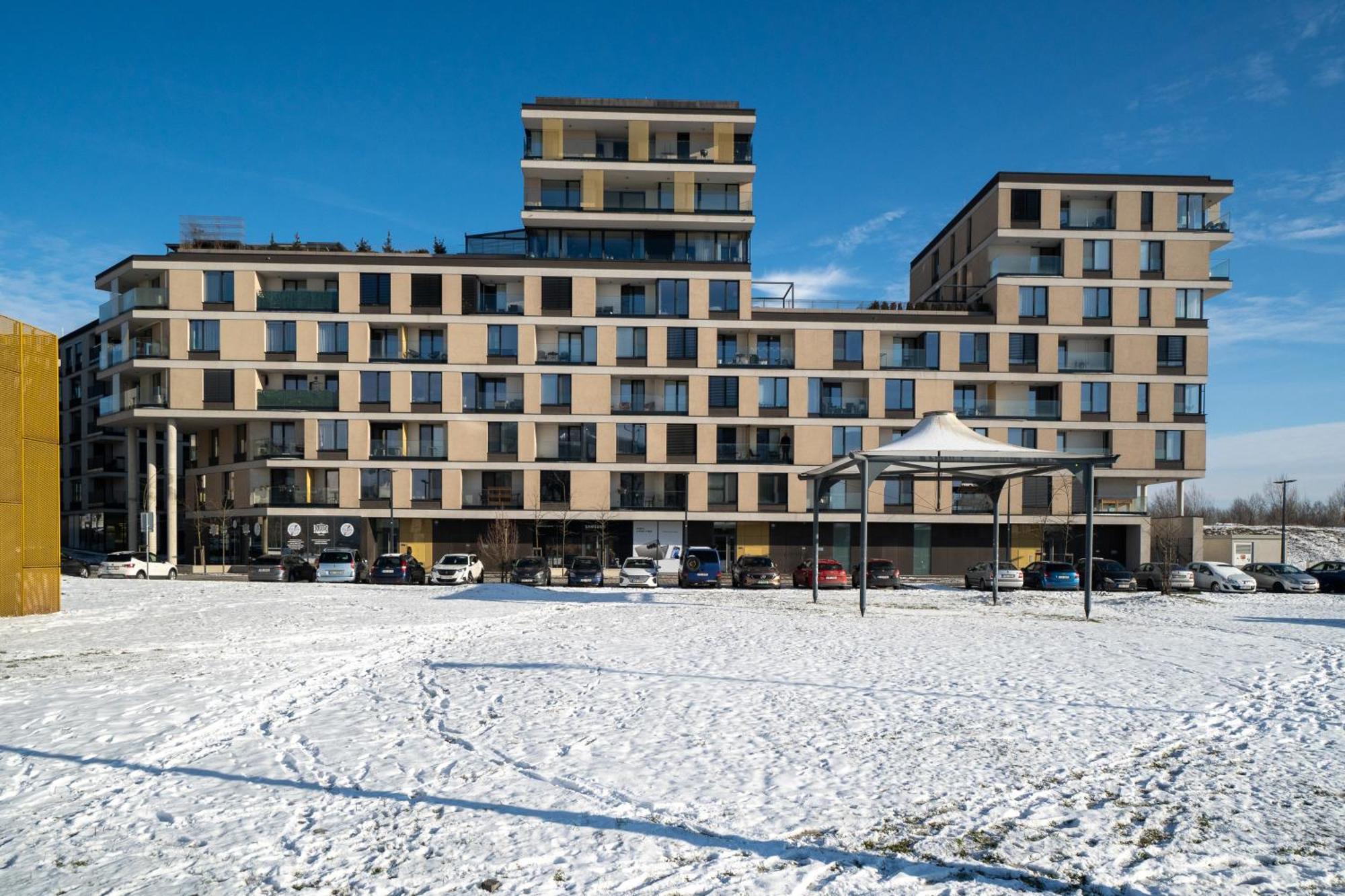 New Beautiful In The Center Of With Option Garage Parking * Ostrava